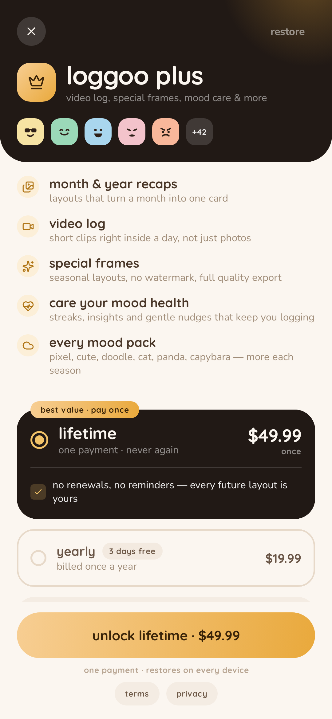 Loggoo Plus plan screen with benefits, plan choices, purchase action, and restore button.